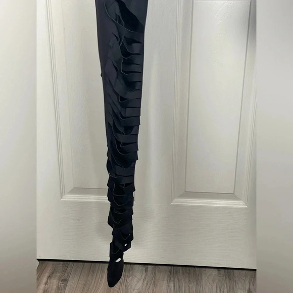 CANOAN SCRUNCH BOOTY LIFT! TORN LASER CUT LEGGING - Picture 6 of 9